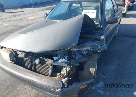 1993 Nissan Sentra E/Xe/Se z USA, uszkodzony, nr VIN 1N4EB32H5PC814471